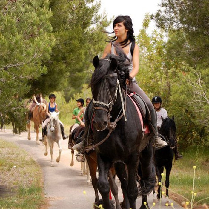 Rutas a caballo por los municipios cercanos